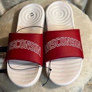 UNDER. ARMOR  WISCONSIN  Slides sandal